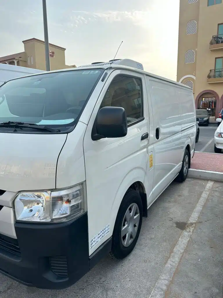 Chiller van rental for rent in Dubai – temperature-controlled van rental