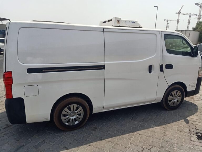 Beat the Dubai Heat! ☀️ Keep Your Goods Fresh & Cool with Our Chiller Vans for Rent!